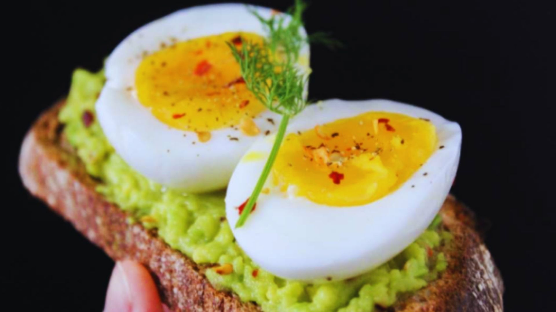 Desayuno saludable con chía y lino energía, saciedad y salud hormonal en un solo cuenco - Jara Díaz